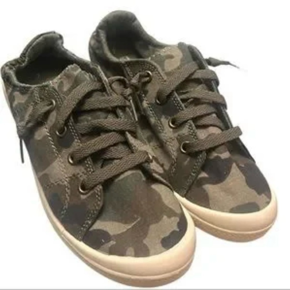 Sz 7 Camouflage Women's Sneakers